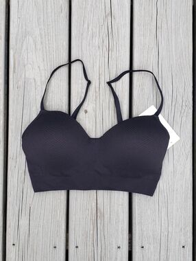 All in Motion Seamless Medium Support Sports Bra Small - Black